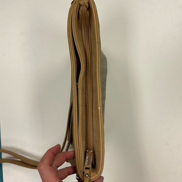 Kenzie Mid size crossbody purse - Picture 5 of 15